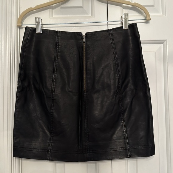 Free People Skirt ๐ค - Picture 4 of 5